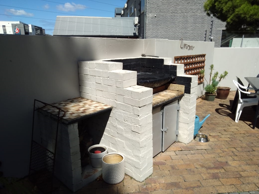 To Let 2 Bedroom Property for Rent in Diep River Western Cape